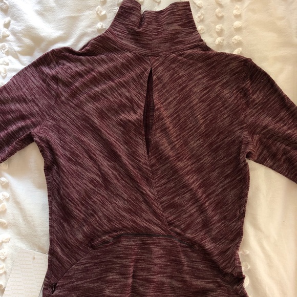 Lululemon &Go Take-Off Pull over - Picture 3 of 4